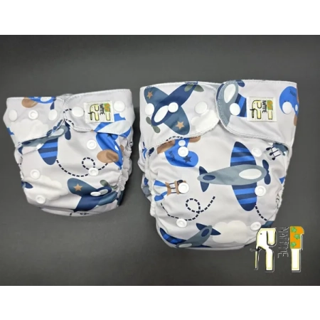 Pieluszka wielorazowa Kieszonka Bambus NB 1,5-8 kg – Samoloty | NappiMe®
